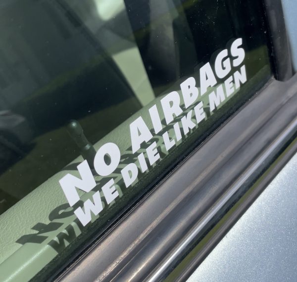 No airbags we die like men funny car sticker decal - Image 4