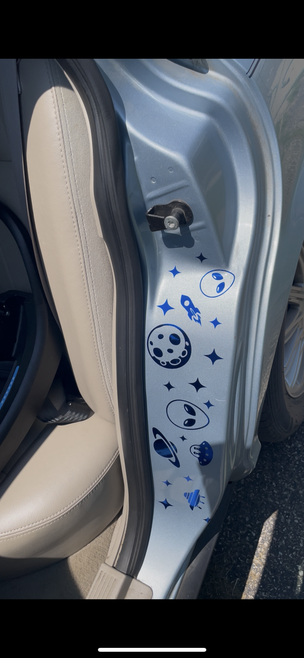 Aliens and UFOs Themed Door Panel Car Decal - Image 2